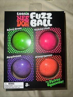 **AUTHENTIC** NeeDoh teenie Fuzz Ball 4-Pack
